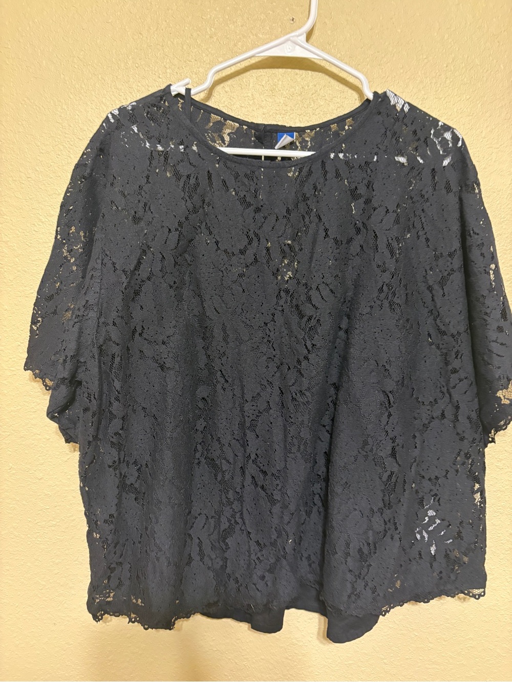 Women's Black Lace Short Sleeve Top